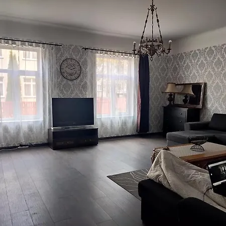 Apartment Chelsea Roosi 11