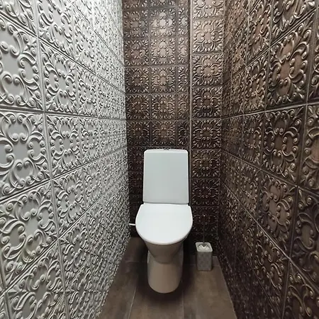 Chelsea Roosi 11 Apartment *