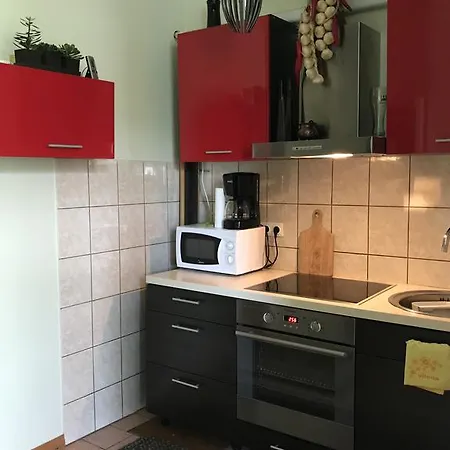Apartment Chelsea Roosi 11 *