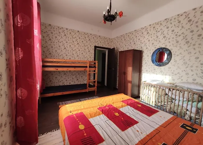 Chelsea Roosi 11 * بارنو