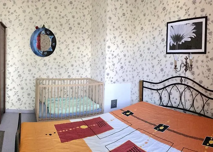 Chelsea Roosi 11 * بارنو